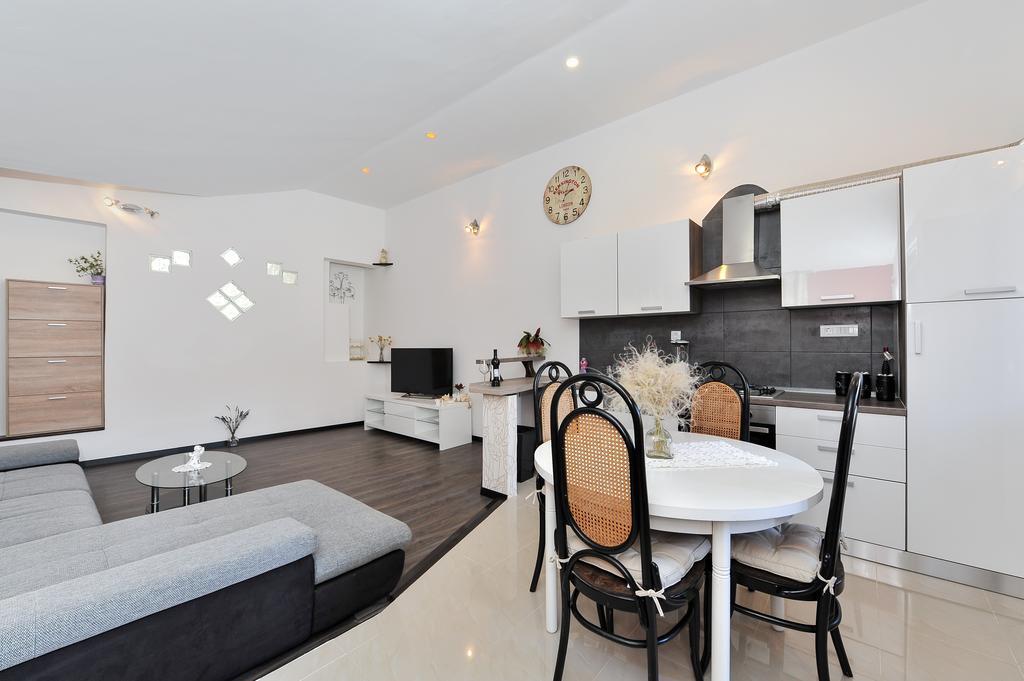Apartment Borgo Zadar Bagian luar foto